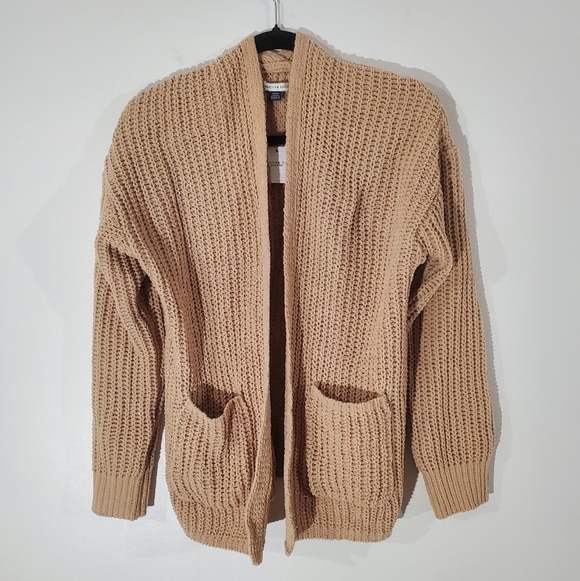 American Eagle Outfitters Tan Knit Cardigan - Picture 2 of 8